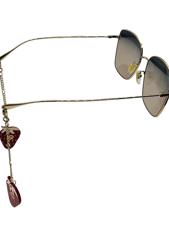 GUCCI GOLD / GREY GRADIENT LENS OVERSIZED SQUARE METAL SUNGLASSES WITH STRAWBERR main image 5